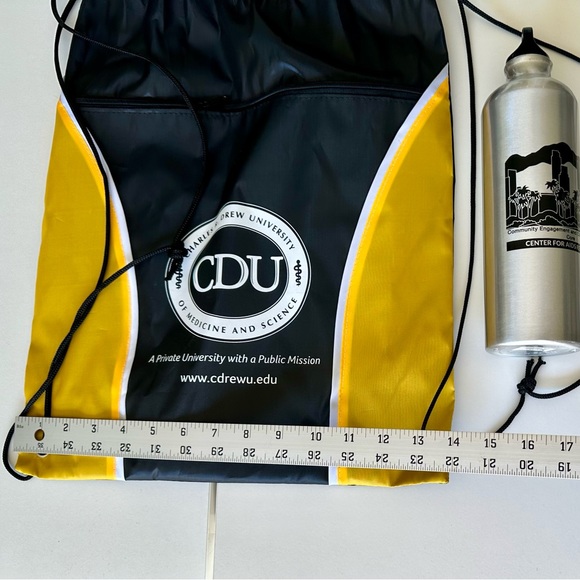 Brand New Drawstring Bag (Front Zipper) plus Brand New Metal Water Bottle - Picture 2 of 11